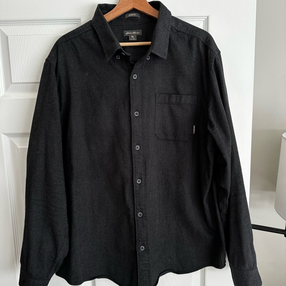 Eddie Bauer Men's Herringbone Casual Button-Down Shirt